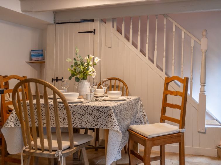Issey Cottage photo 12