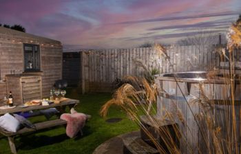 Wheal Rose Hot Tub Lodge