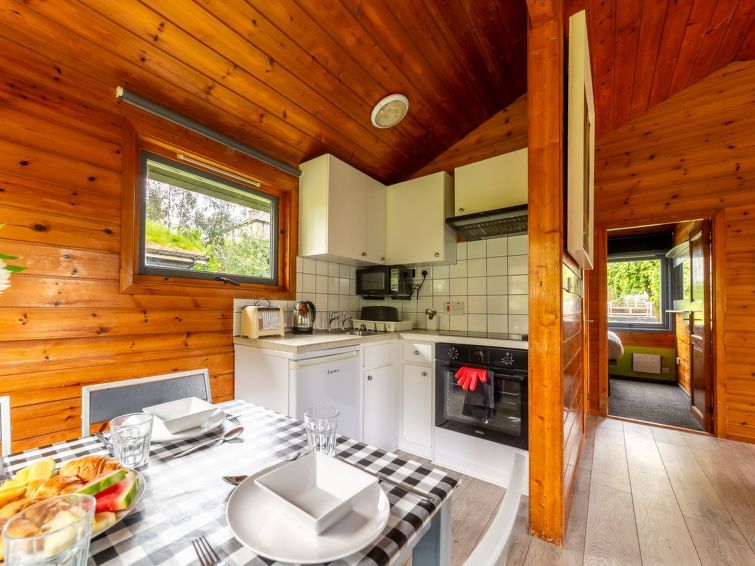 Oak Hot Tub Lodge photo 16