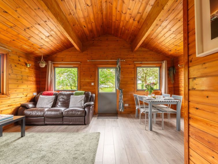 Oak Hot Tub Lodge photo 21