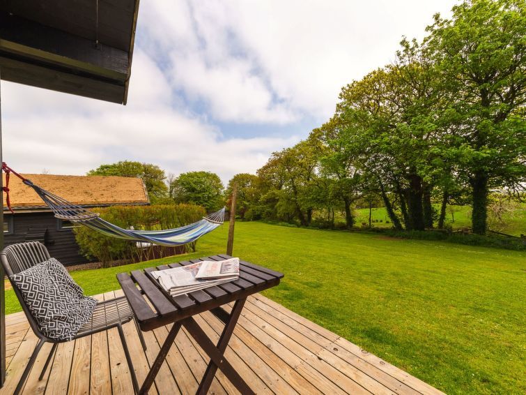 Oak Hot Tub Lodge photo 11