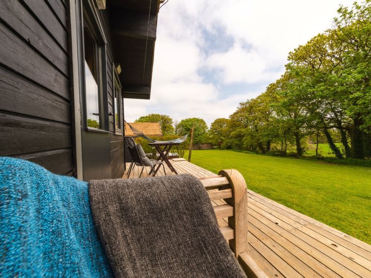 Oak Hot Tub Lodge photo 13
