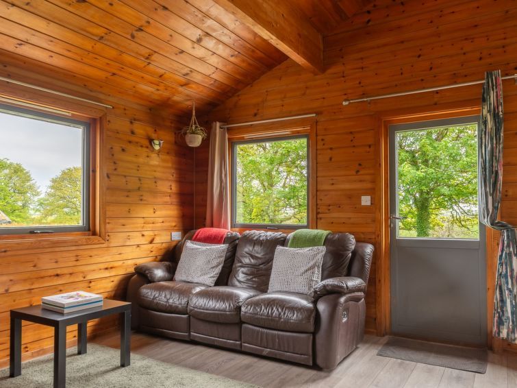 Oak Hot Tub Lodge photo 23