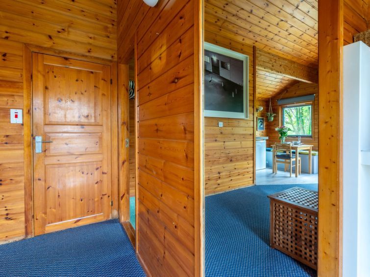 Chestnut Hot Tub Lodge photo 22