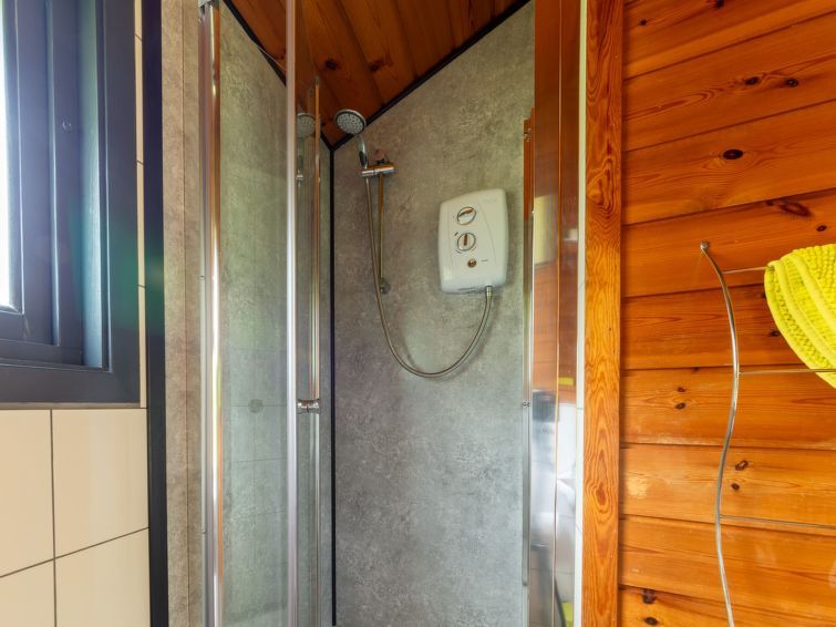 Chestnut Hot Tub Lodge photo 25