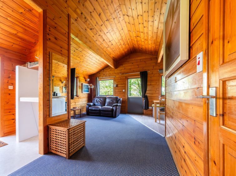 Chestnut Hot Tub Lodge photo 30