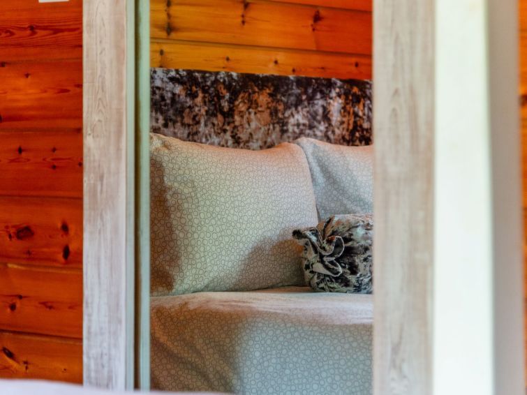 Chestnut Hot Tub Lodge photo 17