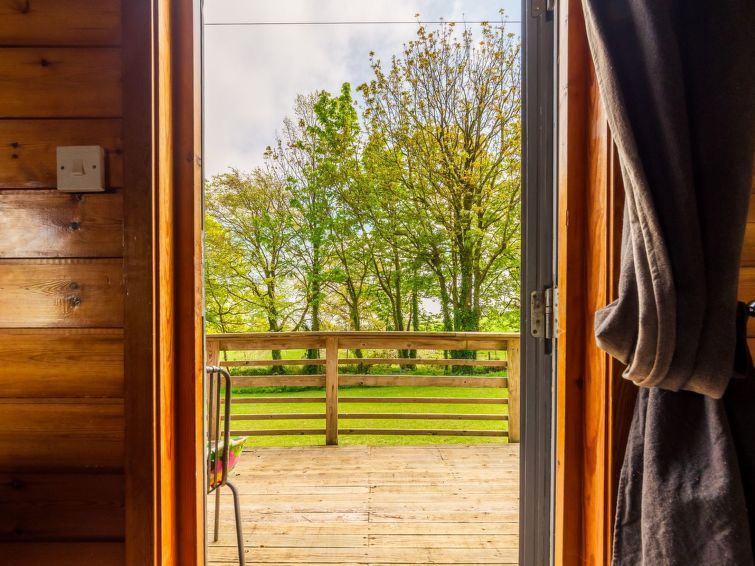 Chestnut Hot Tub Lodge photo 16