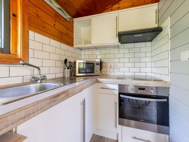 Chestnut Hot Tub Lodge photo 35