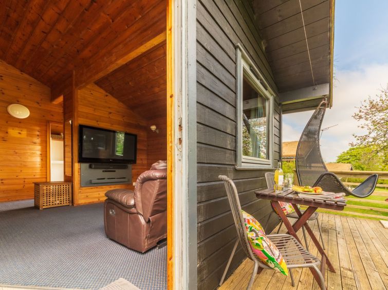 Chestnut Hot Tub Lodge photo 15