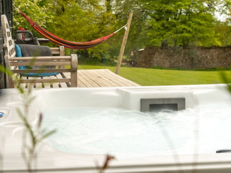 Sycamore Hot Tub Lodge photo 11