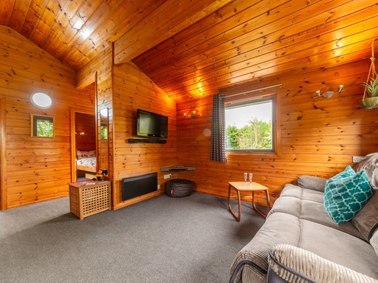Sycamore Hot Tub Lodge photo 15