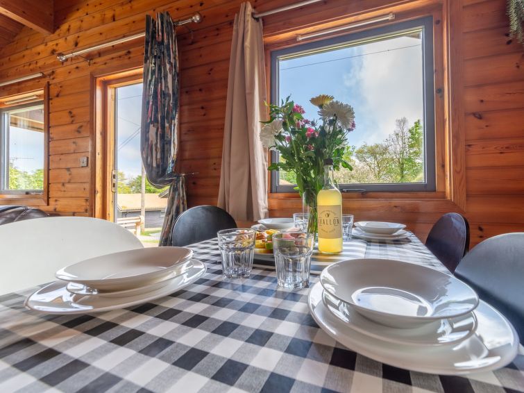 Bramley Hot Tub Lodge photo 19