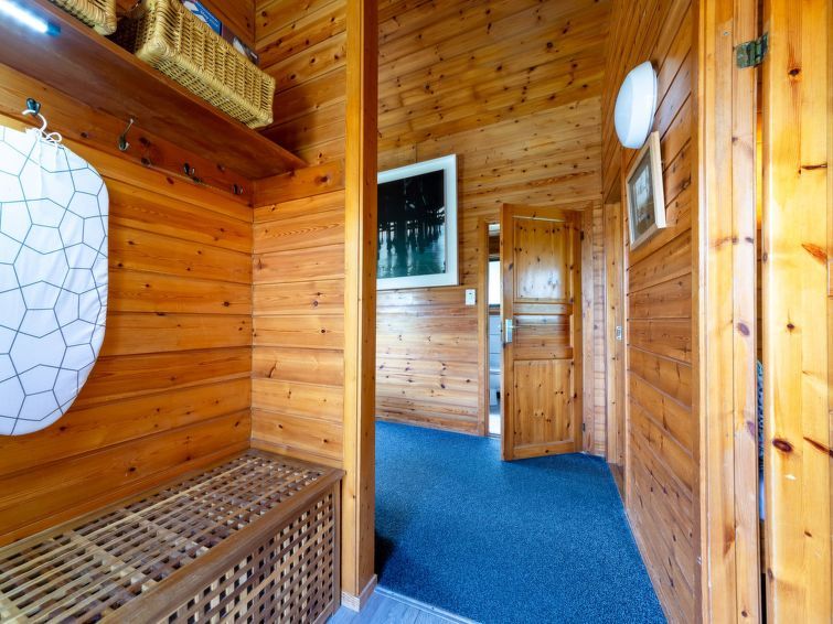Bramley Hot Tub Lodge photo 9