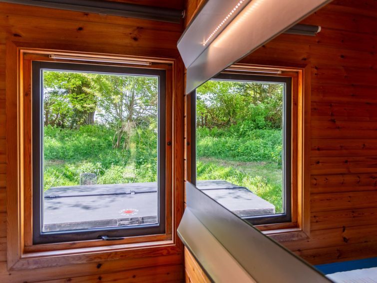 Bramley Hot Tub Lodge photo 13