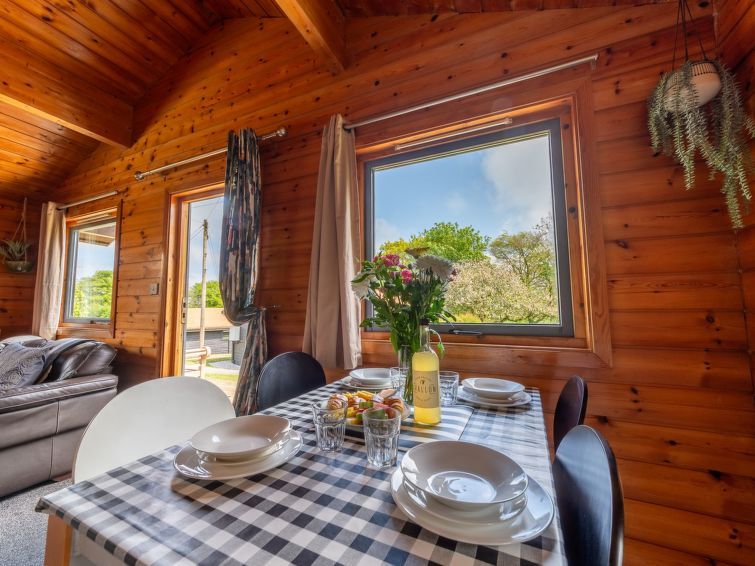 Bramley Hot Tub Lodge photo 18