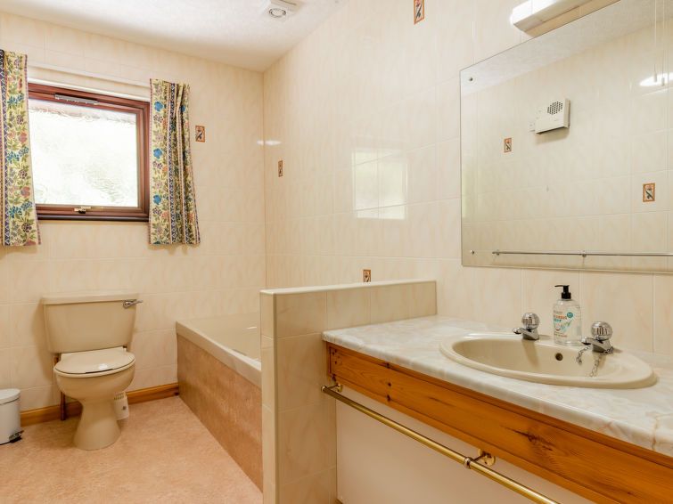 Achmony Westend Holiday Home 2 photo 14