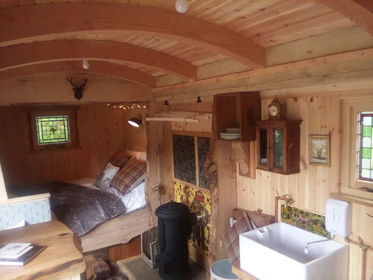Shepherds Hut photo 20