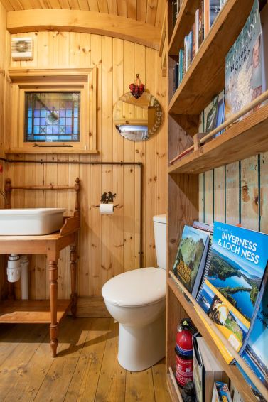 Shepherds Hut photo 28