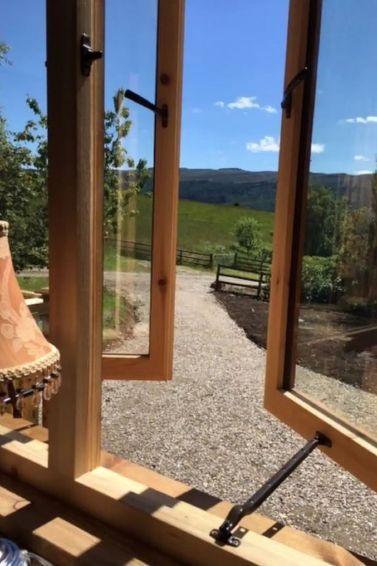 Shepherds Hut photo 14