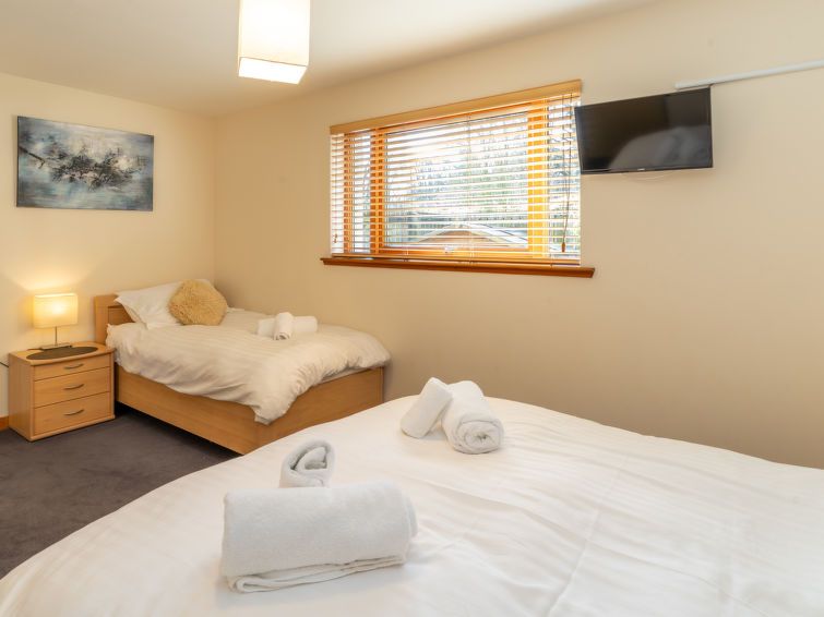 Burnside photo 22