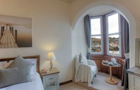 Argyll Mansions reviews
