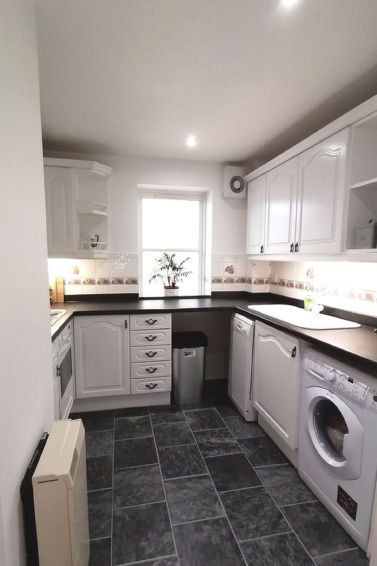 Seaside Apartment photo 9