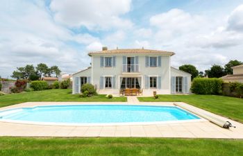 Le Domaine de Fontenelles Holiday Home 7