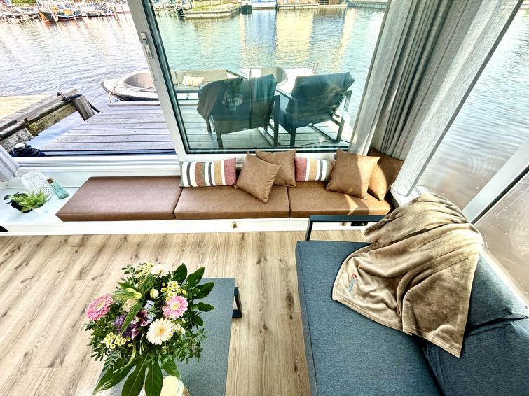 Harboursuite Woudsend incl. motorboot photo 8