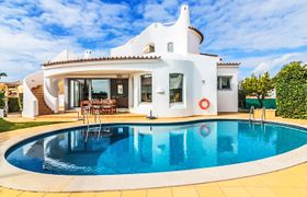 Arribas Villa reviews