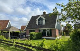 Wiringherlant Holiday Home 6 reviews