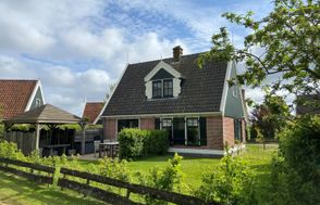 Wiringherlant Holiday Home 6