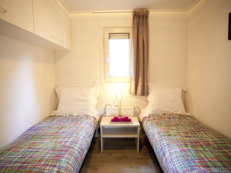 Unique 4 Holiday Home 6 photo 8