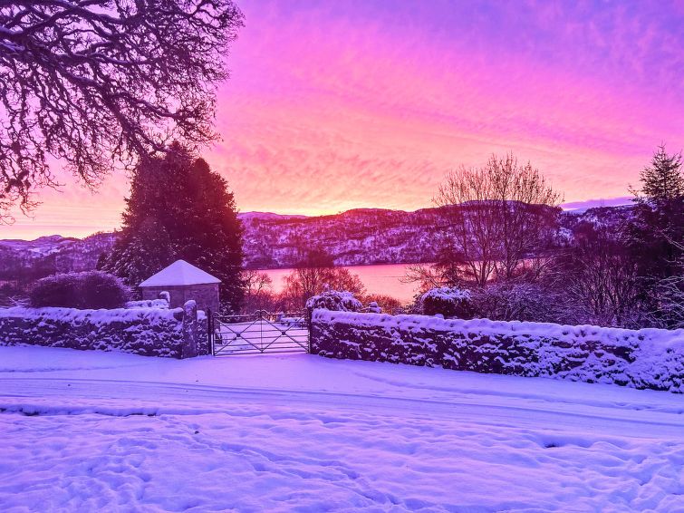 The Romantic Bothy photo 27
