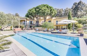 Villa La Romane reviews