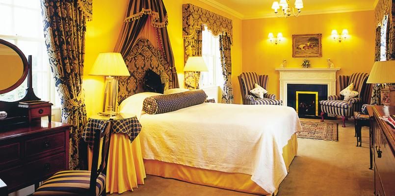 Glenapp Castle photo