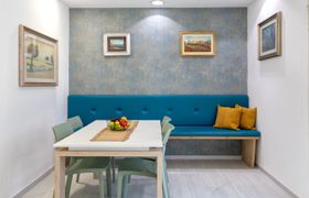 Domus Flavia reviews