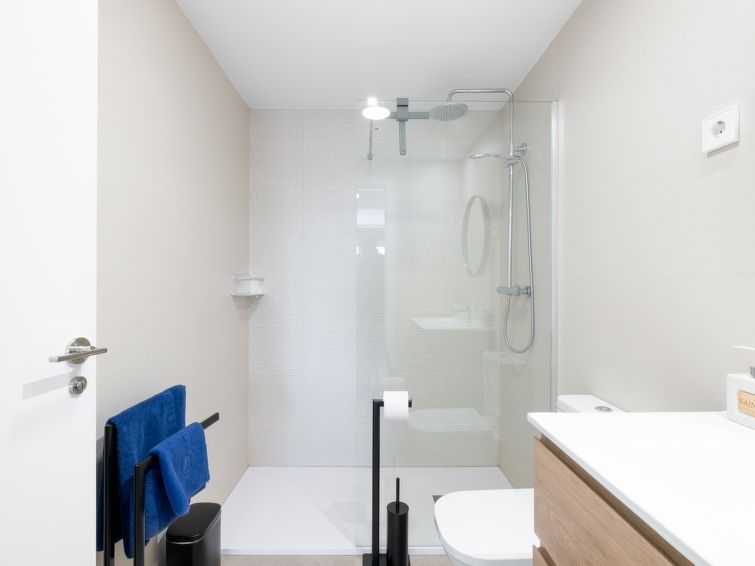Sunrise Tower Apartment 2 photo 17