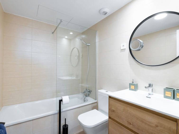 Sunrise Tower Apartment 2 photo 18