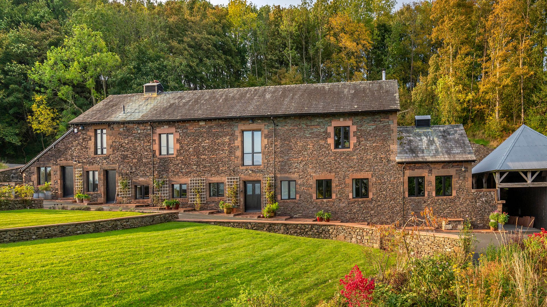 Bank Barn, Wreay photo 1