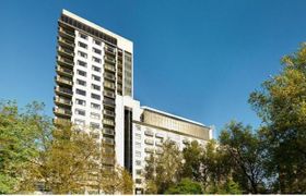 Jumeirah Carlton Tower reviews