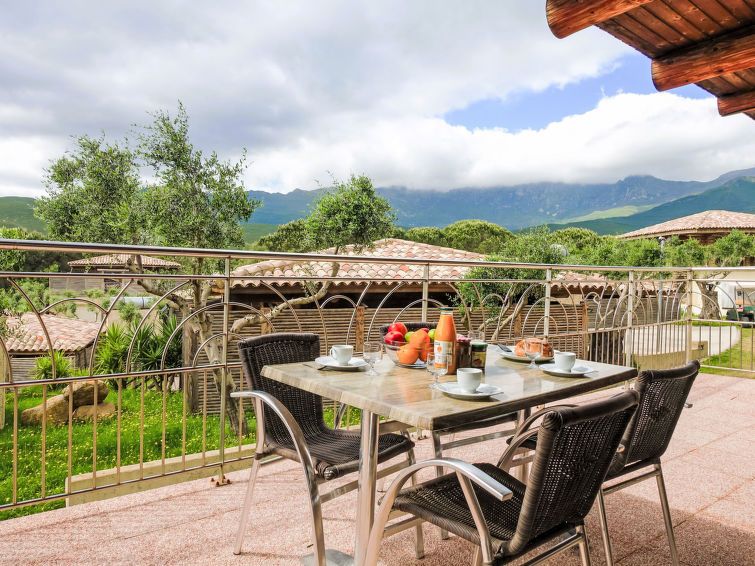 Chalet Double Holiday Home 3 photo 2