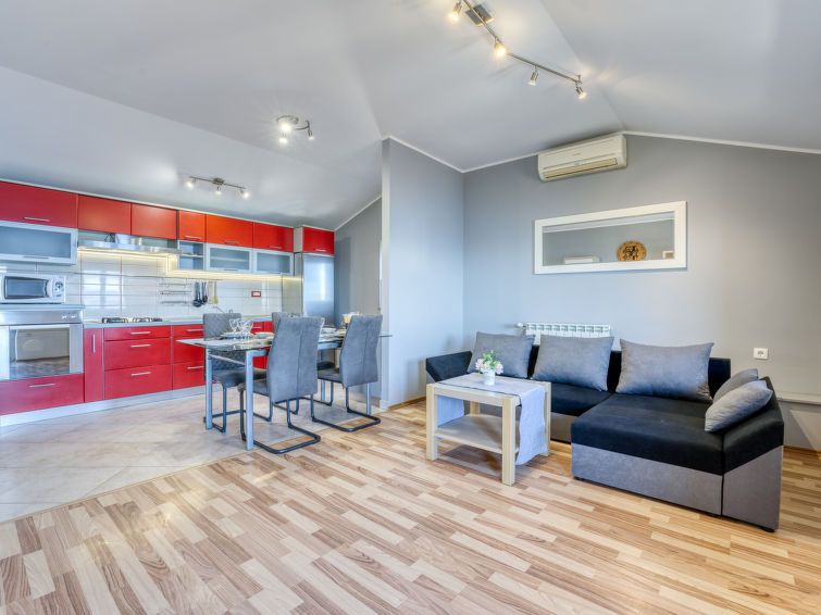 Ema Apartment 2 photo 4
