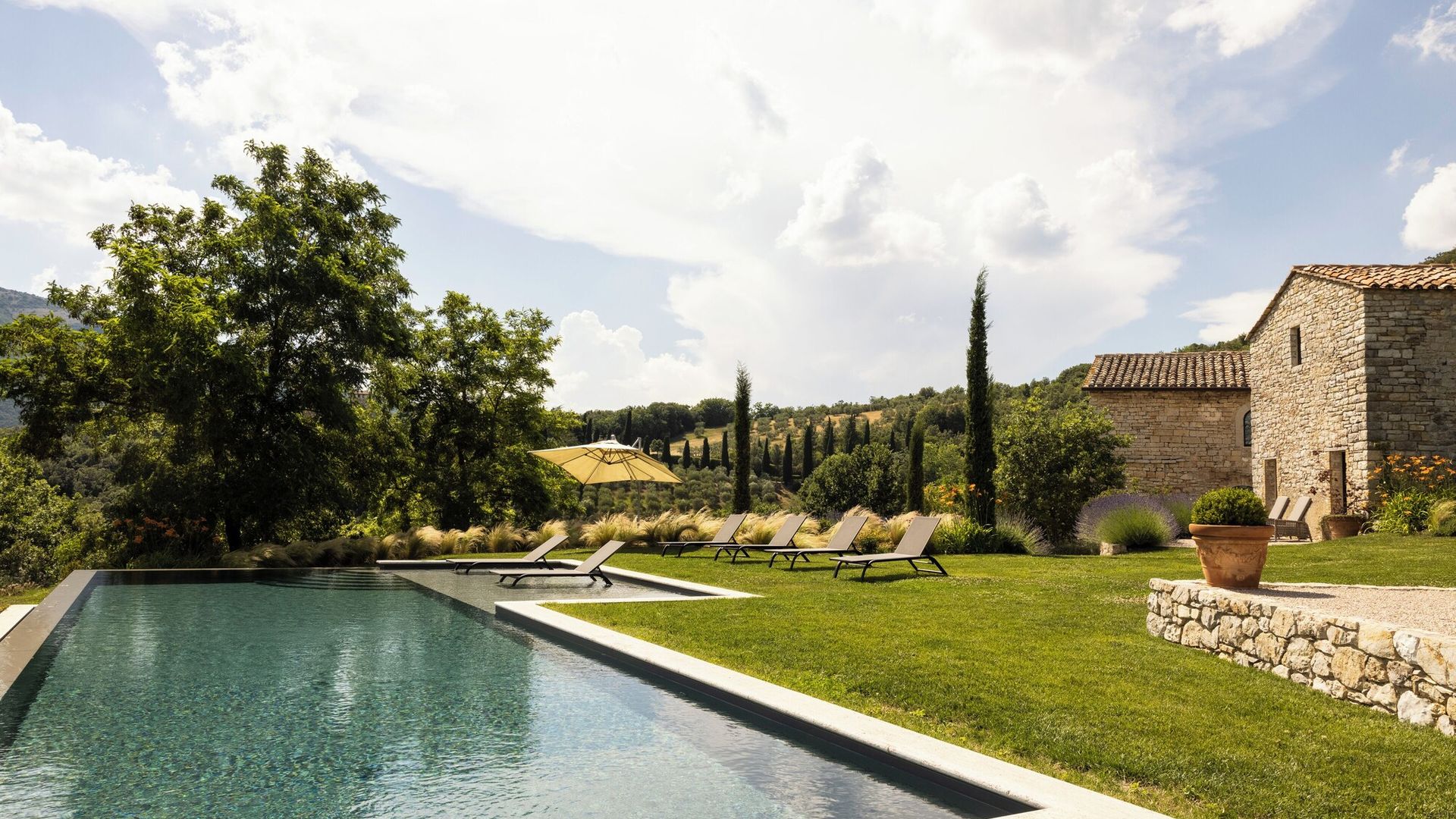 A Peaceful Paradise photo 3