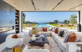 Point Dume Estate reviews