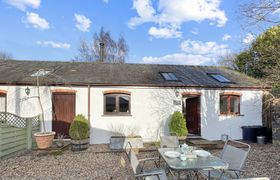 The Old Stables, Waterrow