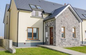 C64 Cahermore Holiday Village