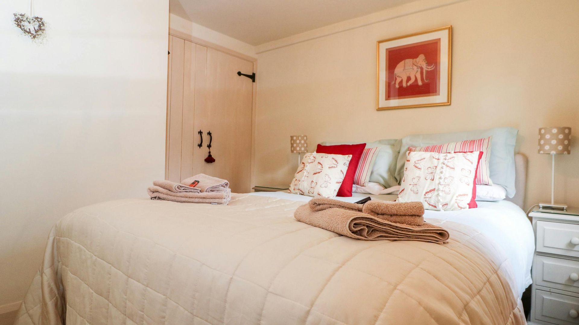 The Chalford Cottage photo 8