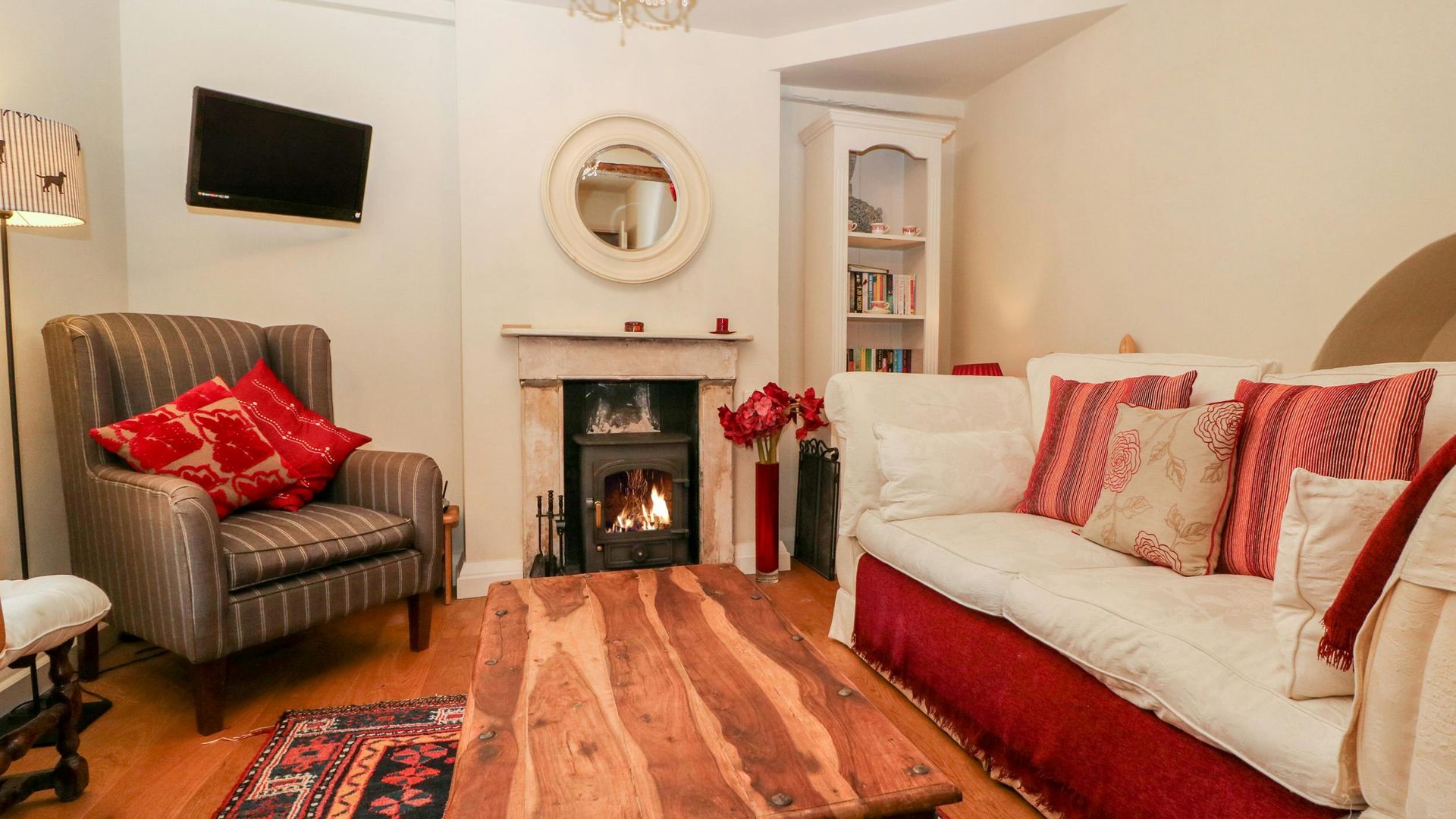 The Chalford Cottage photo 2