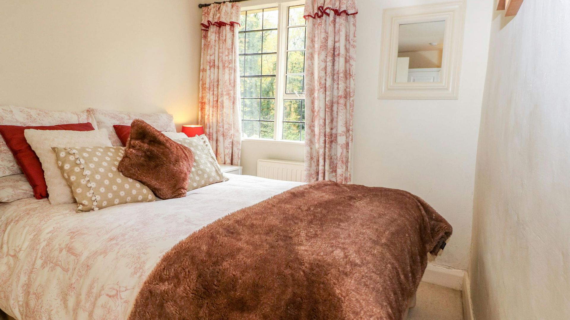 The Chalford Cottage photo 10